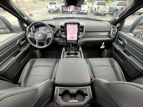 New 2026 RAM 3500 Laramie AWD/4WD image 13