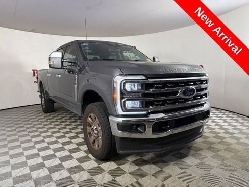 Used 2025 Ford F250 Lariat w/ Lariat Ultimate Package AWD/4WD image 1