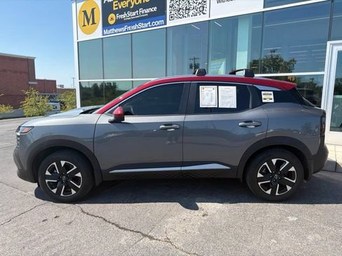 Used 2025 Nissan Kicks SV w/ SV Premium Package AWD/4WD image 3