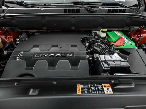 Used 2016 Lincoln MKX Reserve w/ Climate Package image 16