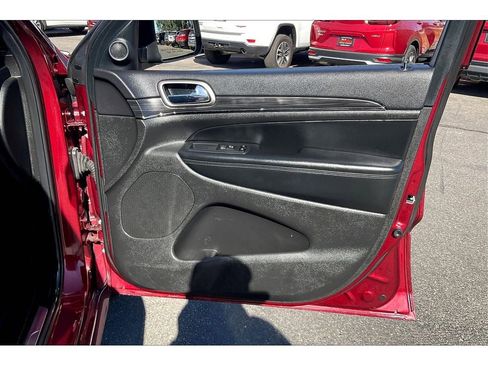 Used 2019 Jeep Grand Cherokee Limited X image 24