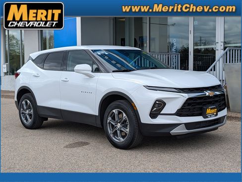 Certified 2025 Chevrolet Blazer LT AWD/4WD image 1