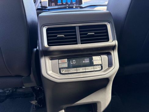 New 2026 Volkswagen Atlas SEL Premium R-Line AWD/4WD image 17