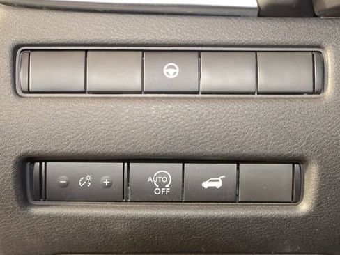 Used 2023 Nissan Rogue SL image 33