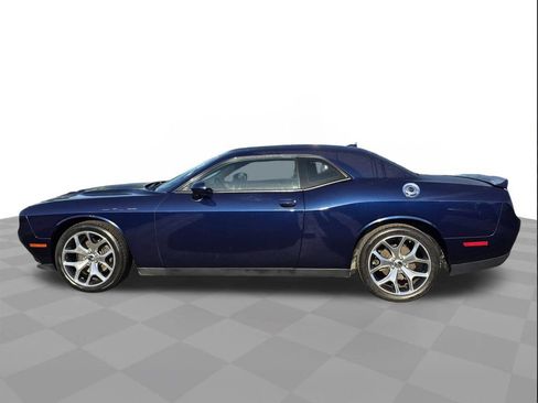 Used 2015 Dodge Challenger SXT Plus w/ Premium Sound Group image 7