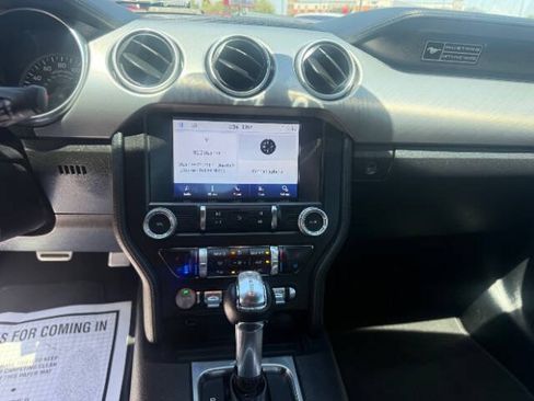 Used 2020 Ford Mustang Premium RWD image 15