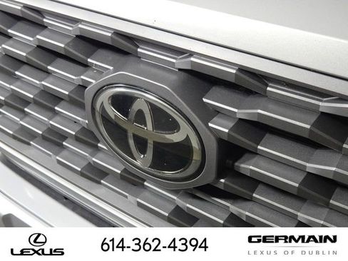 Used 2021 Toyota Tacoma TRD Sport w/ Technology Package AWD/4WD image 13