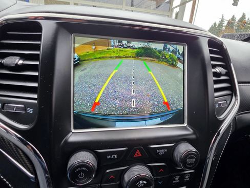 Used 2018 Jeep Grand Cherokee SRT AWD/4WD image 18