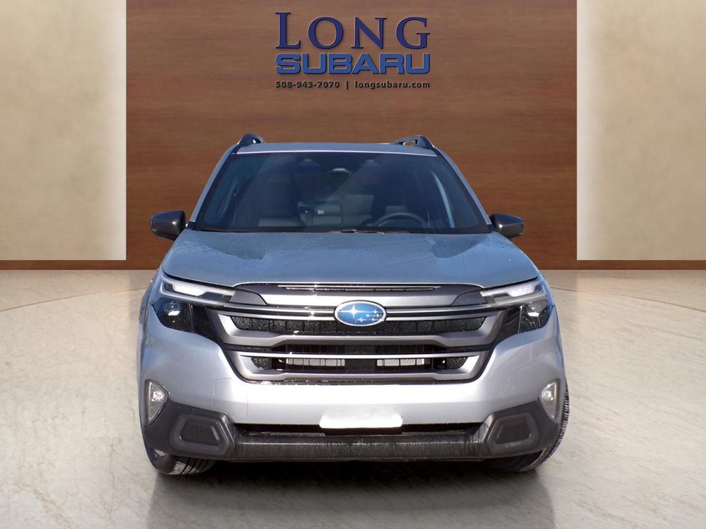 Used 2025 Subaru Forester Limited AWD/4WD image 5