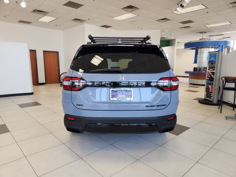 New 2026 Honda Pilot Black Edition image 7