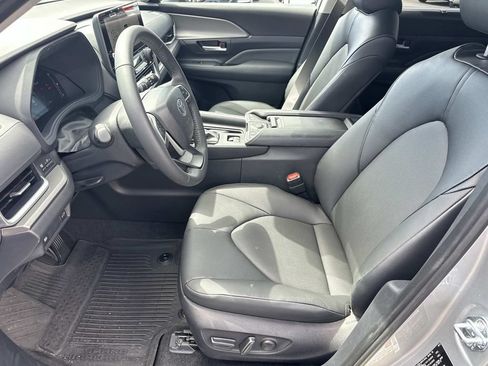 Certified 2026 Toyota Grand Highlander AWD image 20