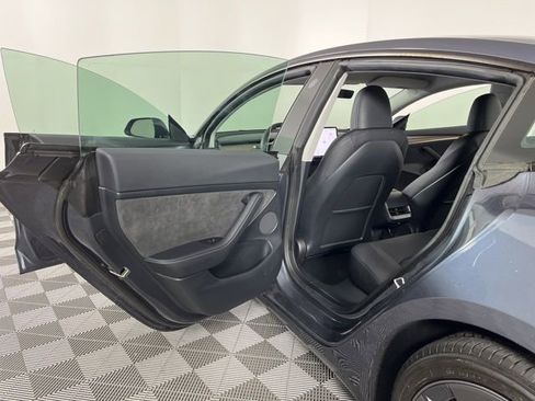 Used 2023 Tesla Model 3 Standard Range RWD image 34