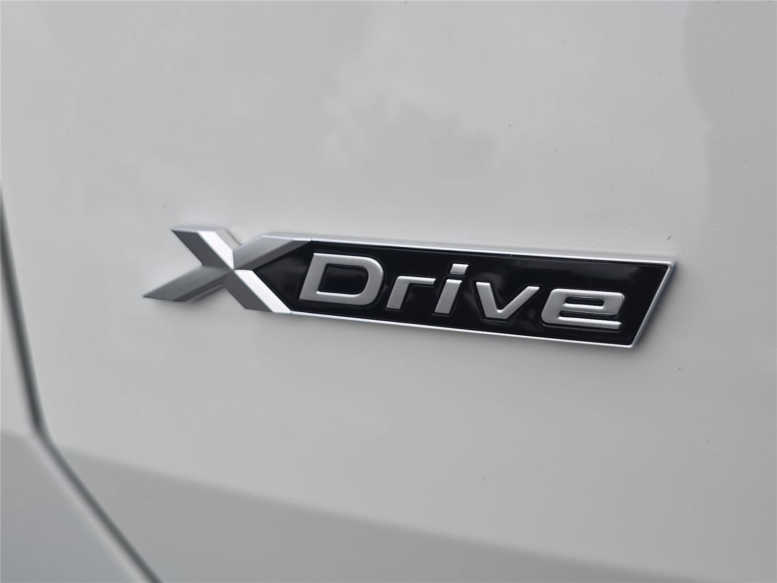 Certified 2026 BMW X3 xDrive30i w/ M Sport Package AWD/4WD image 5