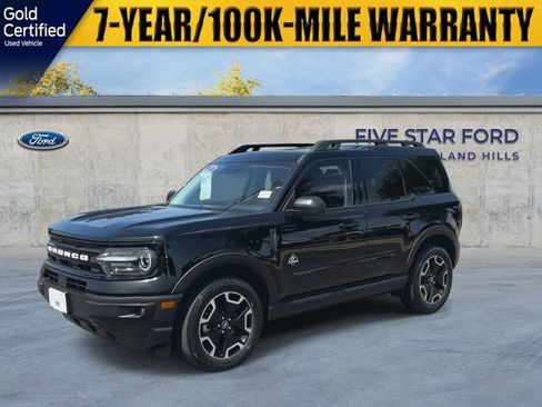 Used 2023 Ford Bronco Sport Outer Banks w/ Tech Package AWD/4WD image 5