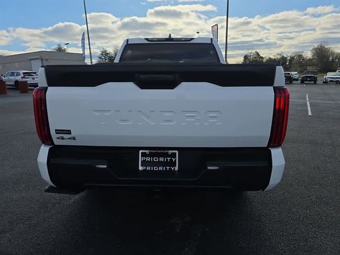 Used 2025 Toyota Tundra SR5 AWD/4WD image 9