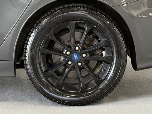 Used 2019 Ford Fusion SE FWD image 8