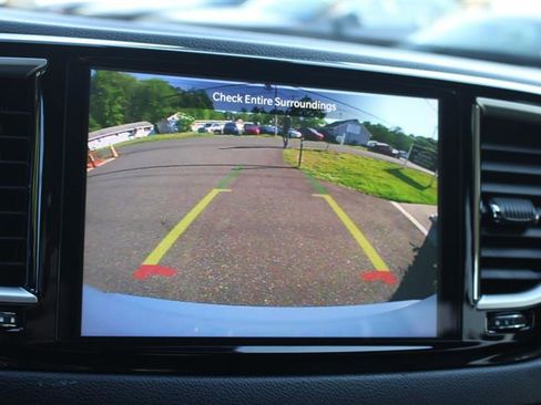 Used 2026 Chrysler Pacifica Select FWD image 16