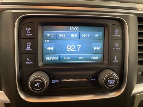 Used 2016 RAM 1500 Classic SLT AWD/4WD image 21