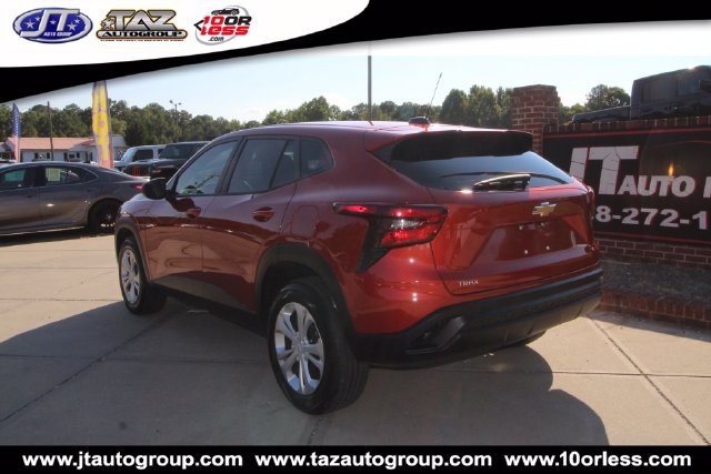 Used 2024 Chevrolet Trax LS FWD image 5