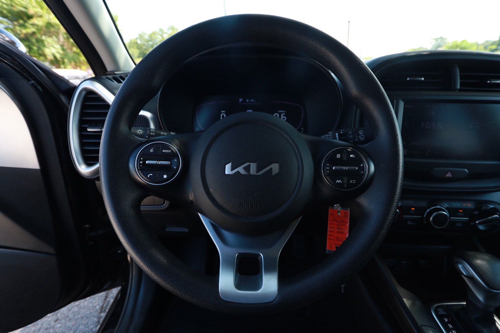 Used 2024 Kia Soul LX w/ Option Group 015 FWD image 10
