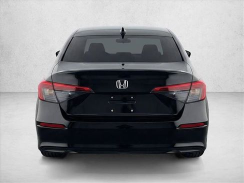 Used 2023 Honda Civic LX image 6