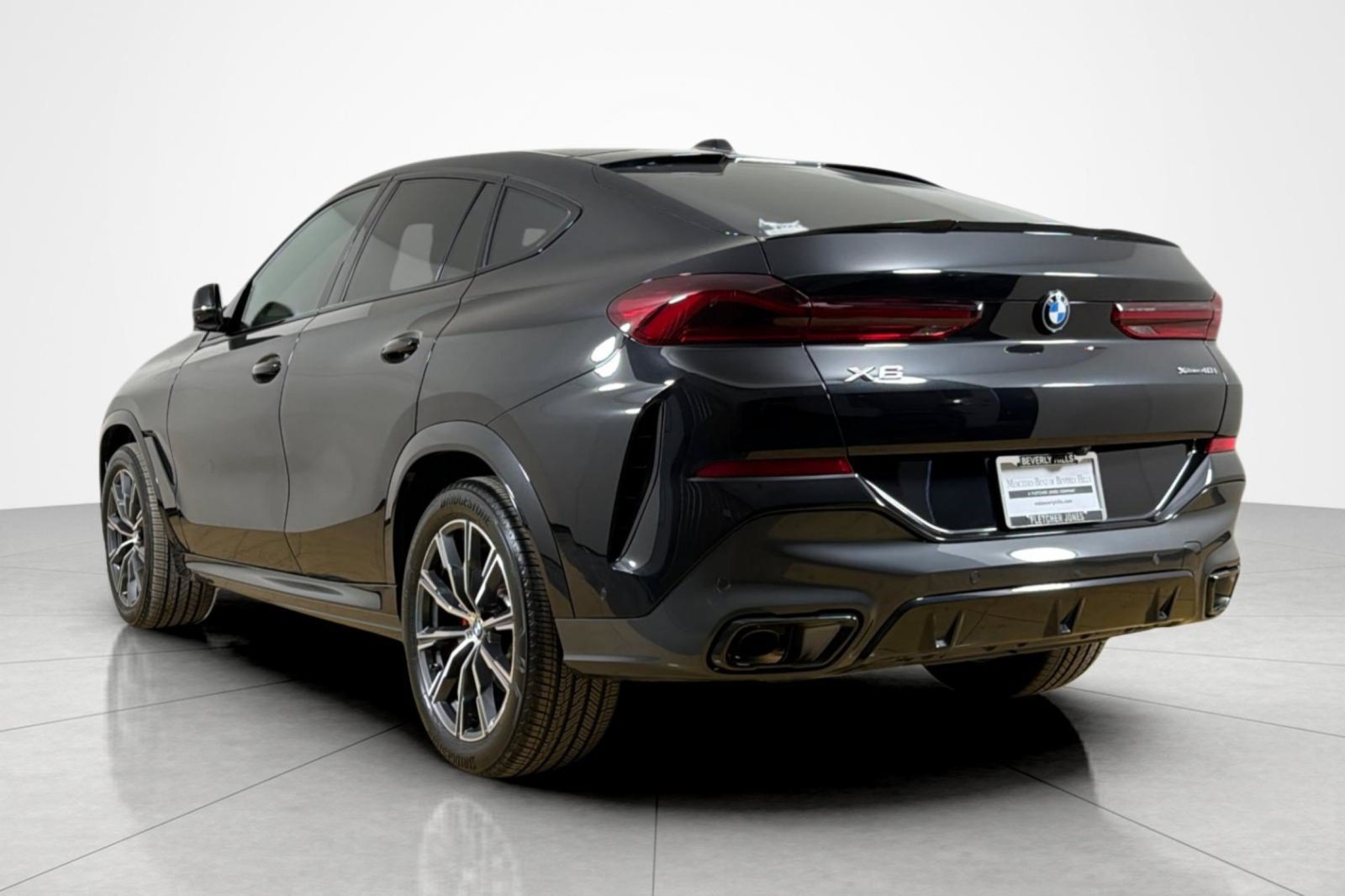 Used 2026 BMW X6 xDrive40i AWD/4WD image 3