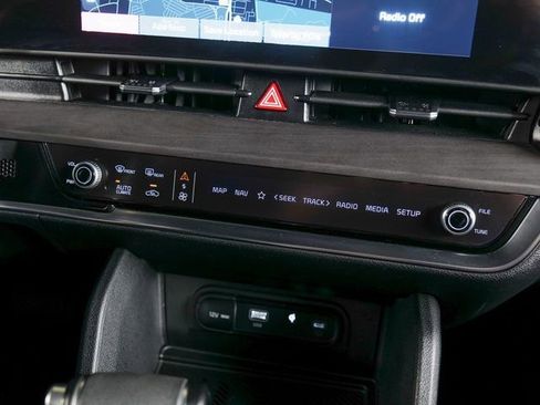 Used 2023 Kia Sportage X-Line w/ X-Line Premium Package AWD/4WD image 15