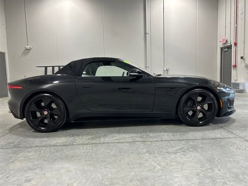 Used 2022 Jaguar F-TYPE R-Dynamic image 5