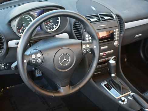 Used 2006 Mercedes-Benz SLK 55 AMG image 12