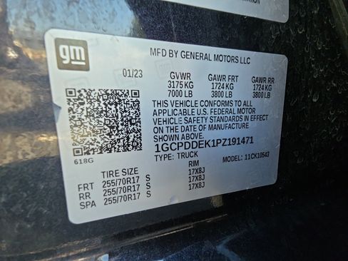 Used 2023 Chevrolet Silverado 1500 LT AWD/4WD image 33