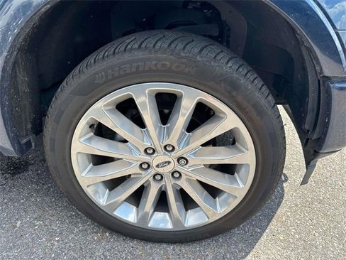 Used 2018 Ford F150 Limited w/ Trailer Tow Package image 5