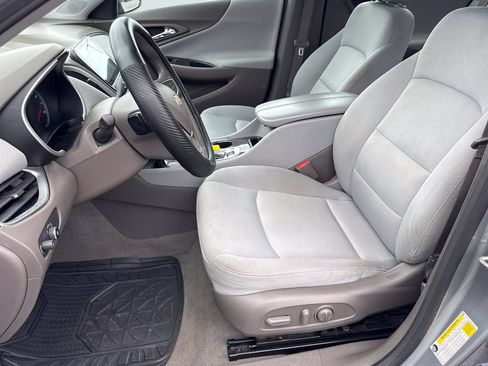 Used 2023 Chevrolet Malibu LT FWD image 11