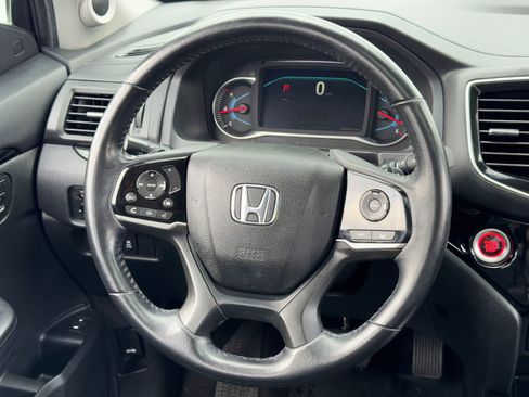 Used 2021 Honda Pilot Touring image 20