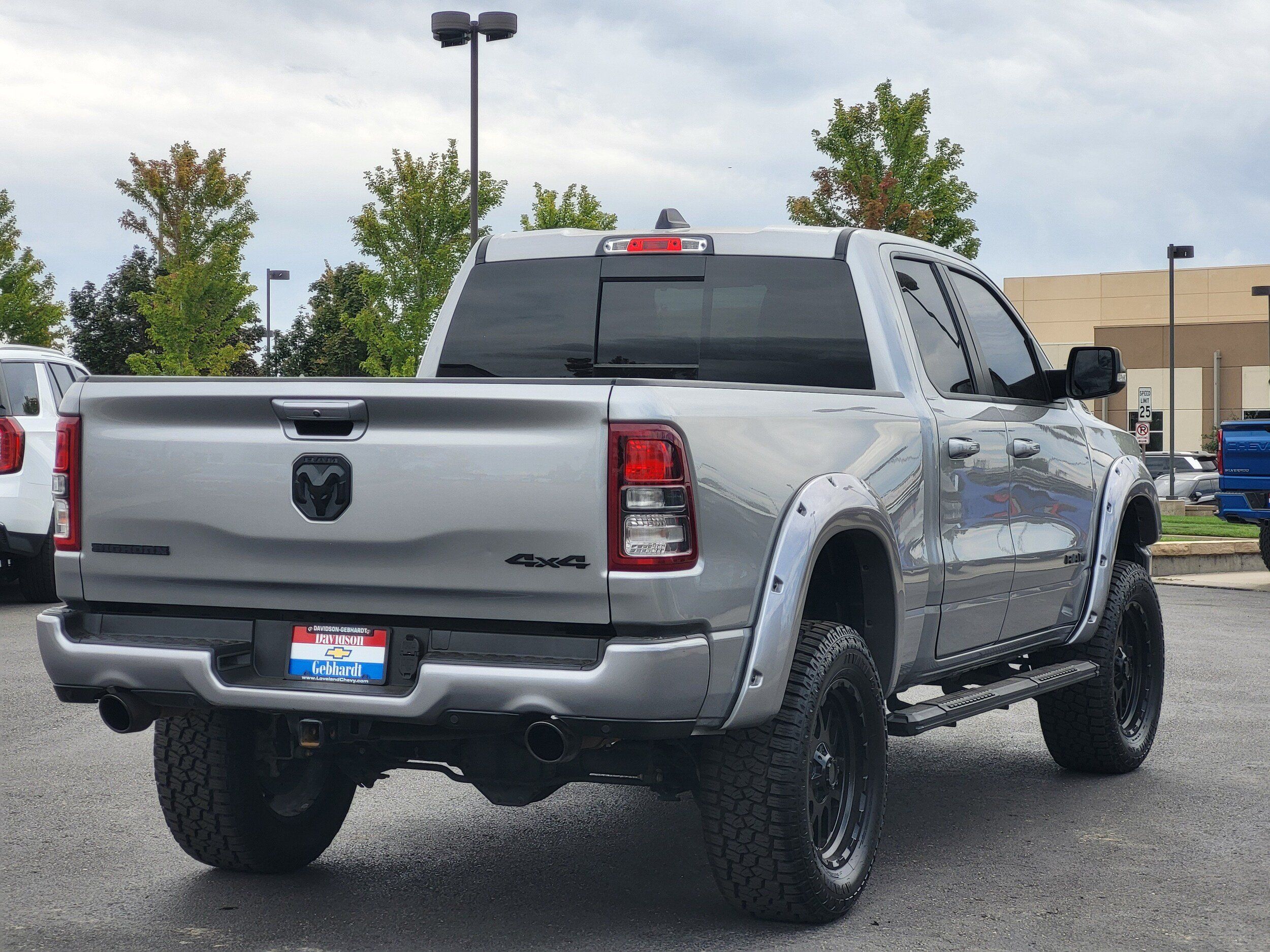 Used 2022 RAM 1500 Big Horn w/ Night Edition AWD/4WD image 8