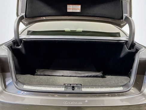 Used 2019 Lexus LS 500 F Sport image 29