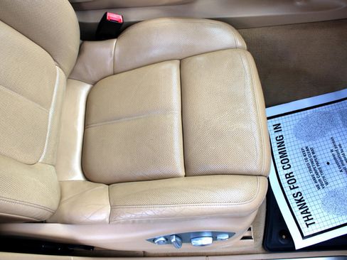 Used 2011 Porsche Cayenne S image 15