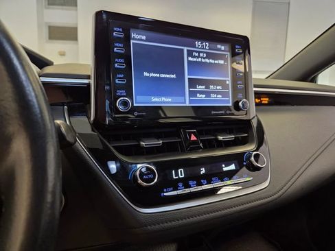 Used 2022 Toyota Corolla XSE FWD image 22