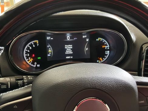 Used 2020 Jeep Grand Cherokee Overland w/ Protech Group AWD/4WD image 24