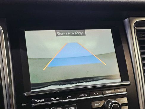 Used 2016 Porsche Macan Turbo w/ Premium Package Plus image 15