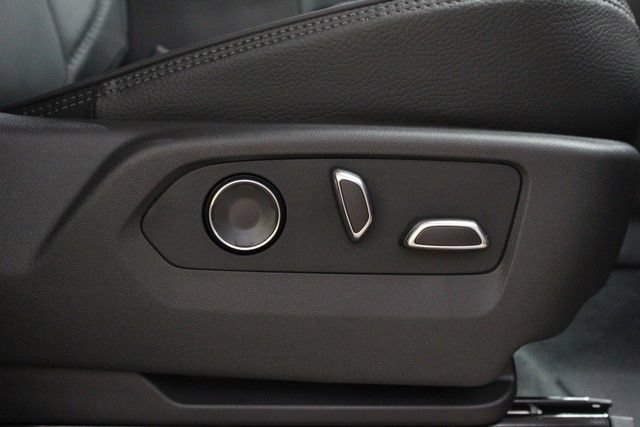 New 2026 GMC Yukon Denali AWD/4WD image 11