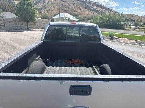 Used 2005 Ford F150 XLT AWD/4WD image 9