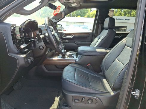 Used 2023 Chevrolet Silverado 1500 High Country w/ Technology Package image 15