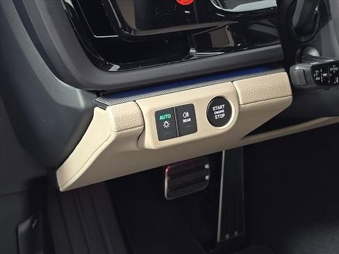 New 2025 Porsche Panamera 4 image 19