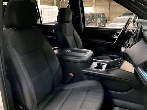 Used 2022 Chevrolet Tahoe LS w/ Driver Alert Package image 7