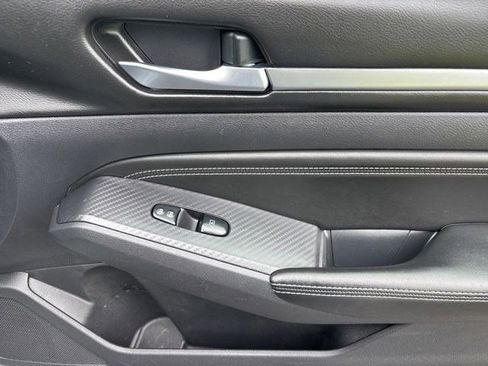 Used 2019 Nissan Altima 2.5 SL FWD image 41
