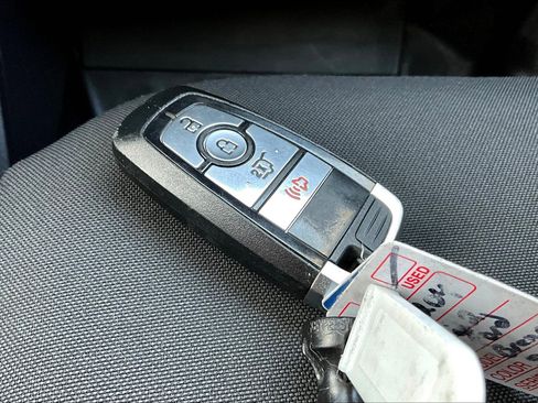 Used 2022 Ford Bronco Sport Badlands image 12