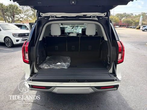 New 2026 Ford Expedition Platinum w/ Platinum Ultimate Package image 11