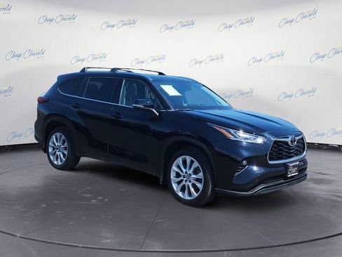 Used 2021 Toyota Highlander Limited image 7