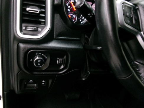 Used 2020 RAM 1500 Big Horn image 36