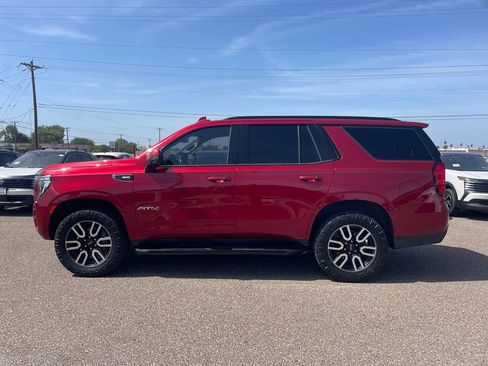 Used 2021 GMC Yukon AT4 w/ Rear Media and Nav Package AWD/4WD image 4